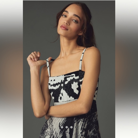 RARE! Anthropologie NWT Nikita Mhaisalkar Abstract Tiered Beaded Midi Dress M. - Picture 5 of 10